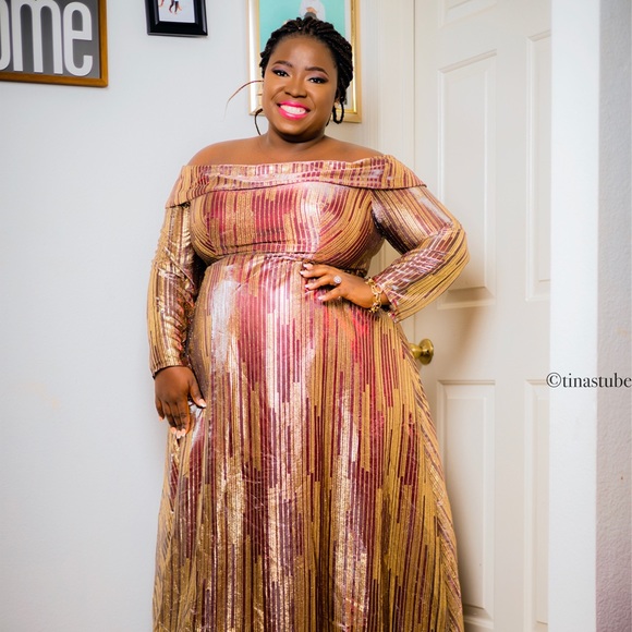 Plus Size off shoulder prom dress. SHEIN Curve - Picture 1 of 7